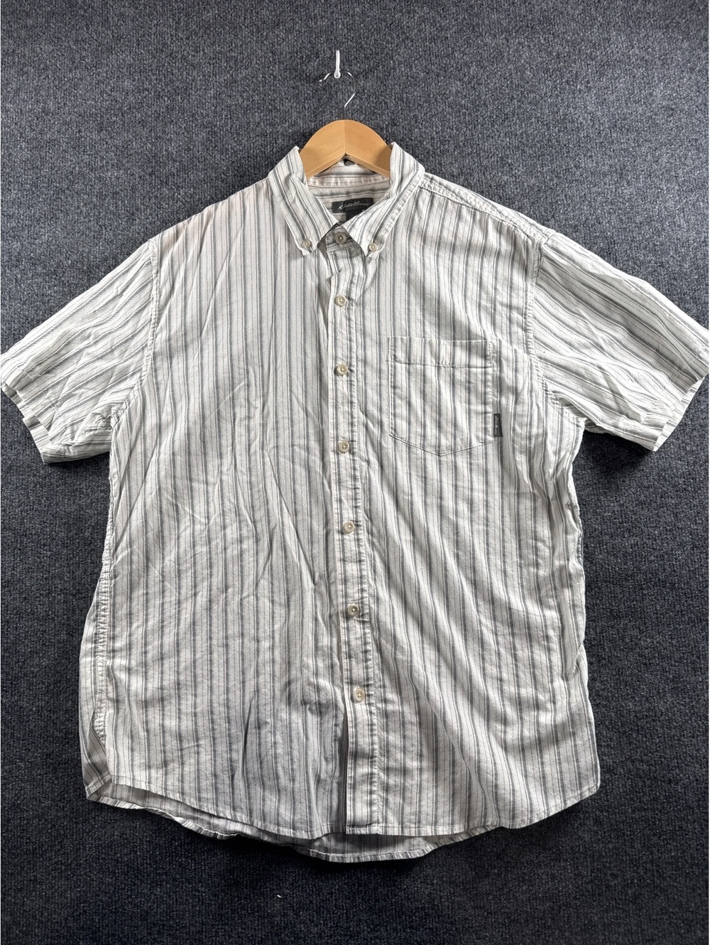 Eddie Bauer Striped Button Up Shirt Men’s Large Gray Teal Short Sleeve